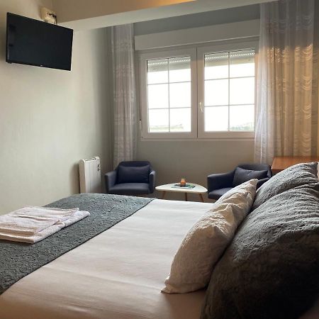 Hostal Buenavista San Ciprián Exteriör bild